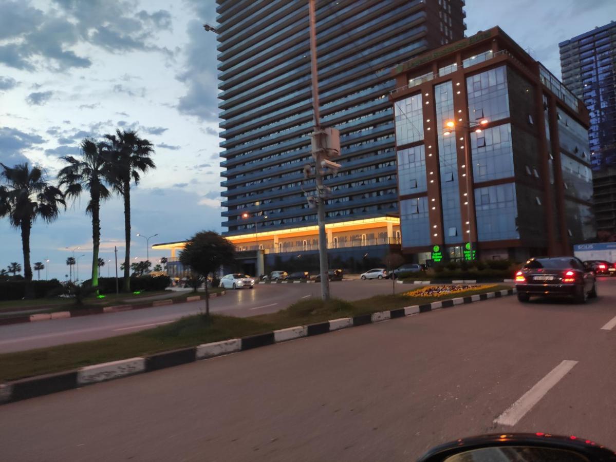 Апартамент Студия Панорамный Возле Моря Batumi Bagian luar foto
