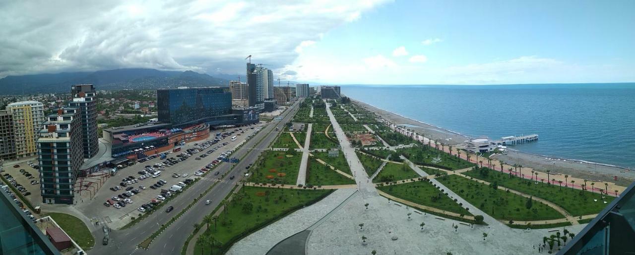 Апартамент Студия Панорамный Возле Моря Batumi Bagian luar foto